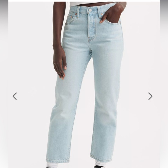 NWT Levis’s 501 Original Fit Cropped Lightweight Women’s Jeans - Picture 4 of 6